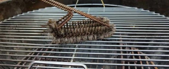 How to clean a stainless steel grill grate